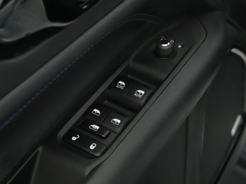 New 2026 Jeep Compass Limited w/ Sun, Sound & Navigation Group image 7