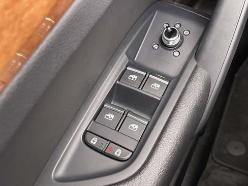 Used 2023 Buick Envision Avenir AWD/4WD image 77