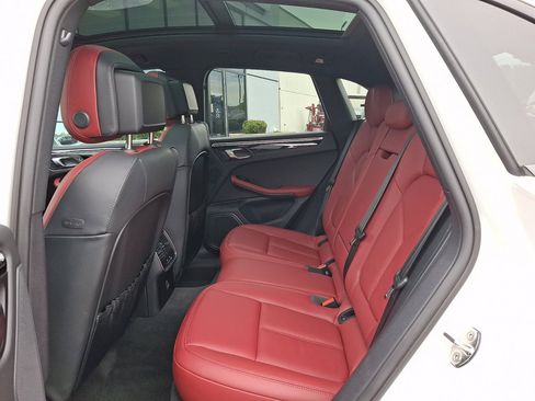 Used 2023 Porsche Macan AWD/4WD image 20