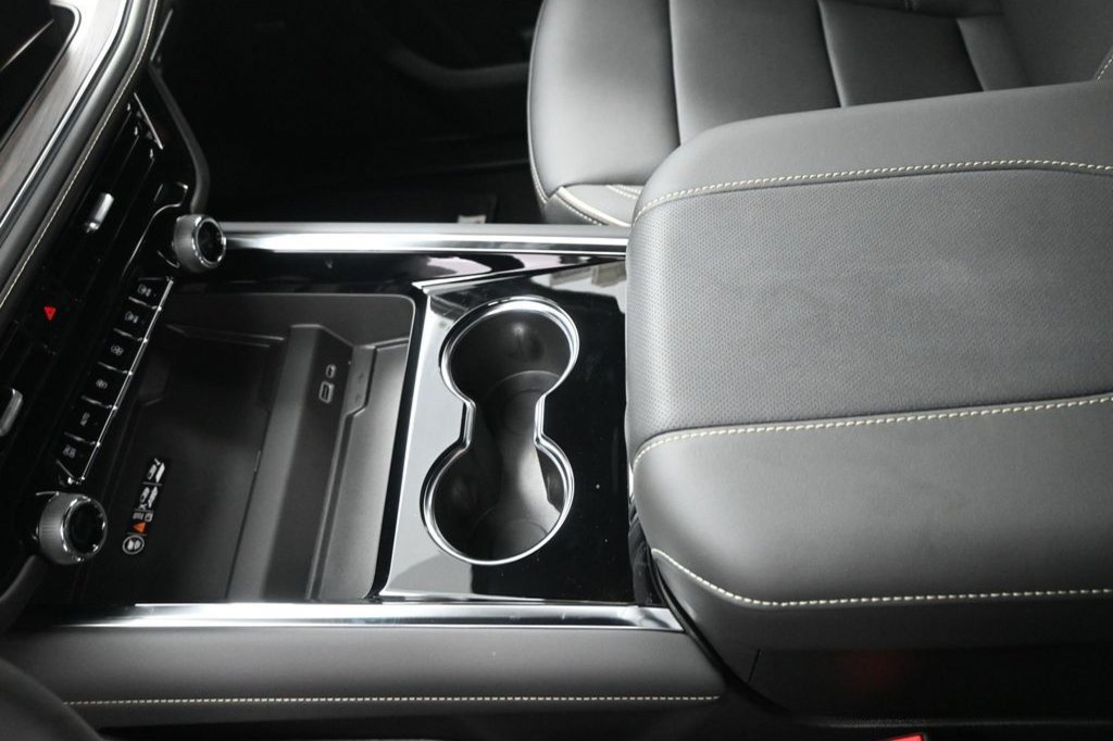 New 2025 Chevrolet Tahoe Premier AWD/4WD image 27