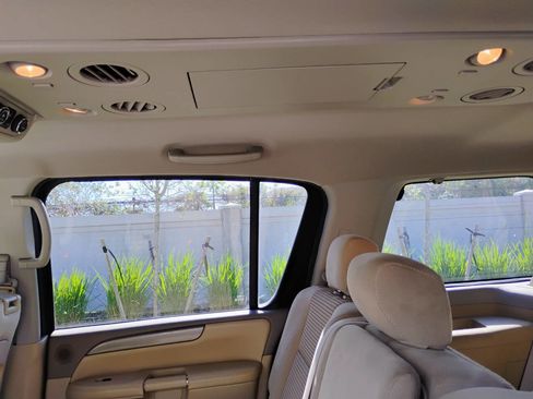 Used 2011 Nissan Armada SV image 12