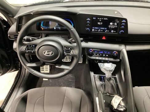 New 2026 Hyundai Elantra Sport w/ Cargo Package image 25