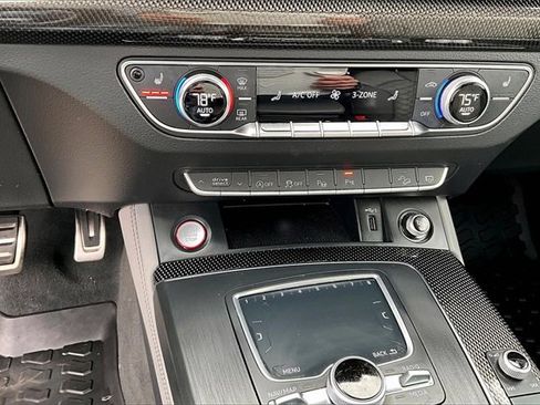 Used 2020 Audi SQ5 Prestige image 24