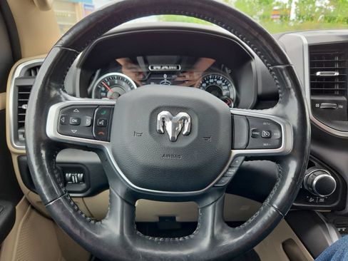 Used 2019 RAM 1500 Big Horn AWD/4WD image 42