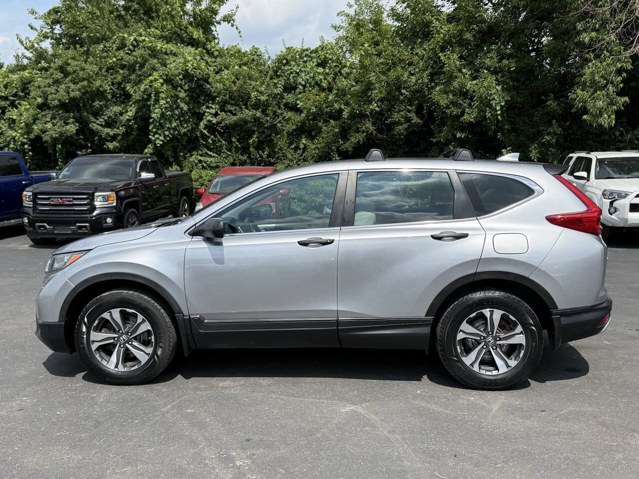 Used 2017 Honda CR-V LX image 2