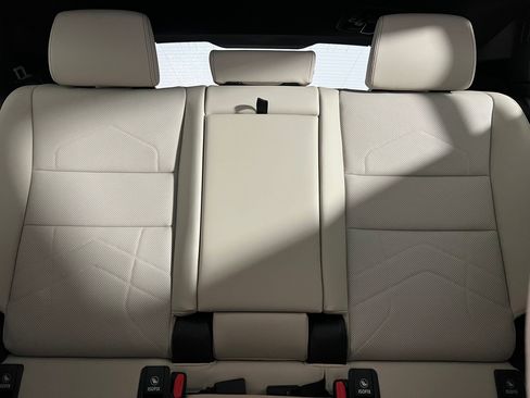 Used 2025 BMW X2 xDrive28i w/ Premium Package image 31