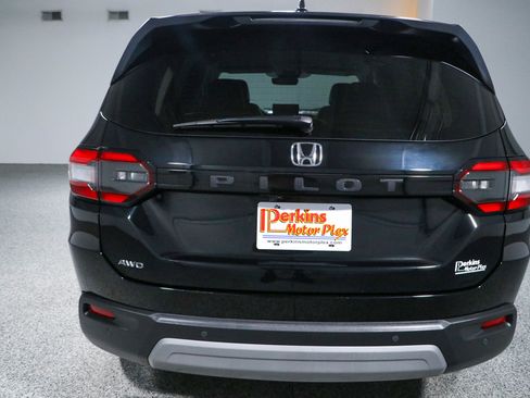 Used 2024 Honda Pilot EX-L image 8