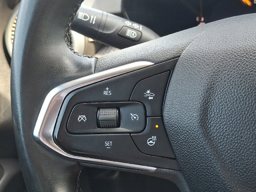 Certified 2024 Chevrolet Trax ACTIV FWD image 22