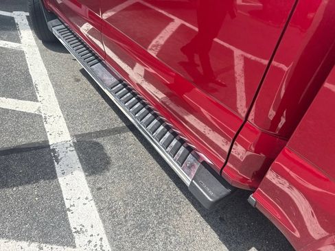 Used 2015 Ford F150 Lariat w/ Equipment Group 502A Luxury AWD/4WD image 10