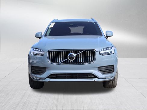 Used 2022 Volvo XC90 T6 Momentum w/ Advanced Package image 2