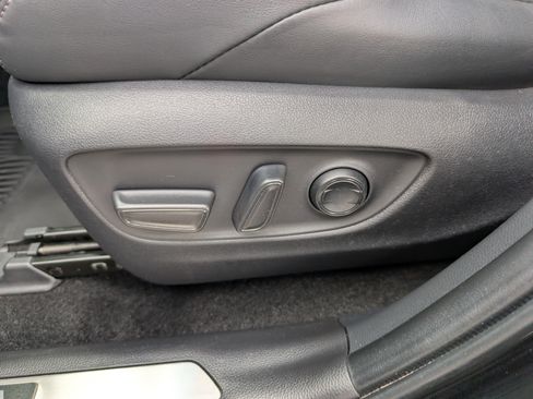 Used 2024 Toyota Venza Nightshade AWD/4WD image 16