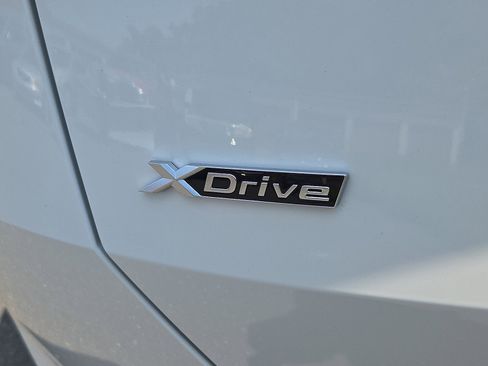 Used 2025 BMW X3 xDrive30i w/ Convenience Package image 16