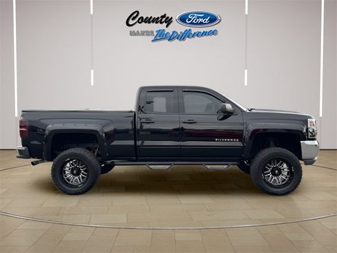 Used 2018 Chevrolet Silverado 1500 LT image 9