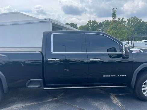 Used 2021 GMC Sierra 3500 Denali w/ Denali Ultimate Package AWD/4WD image 3