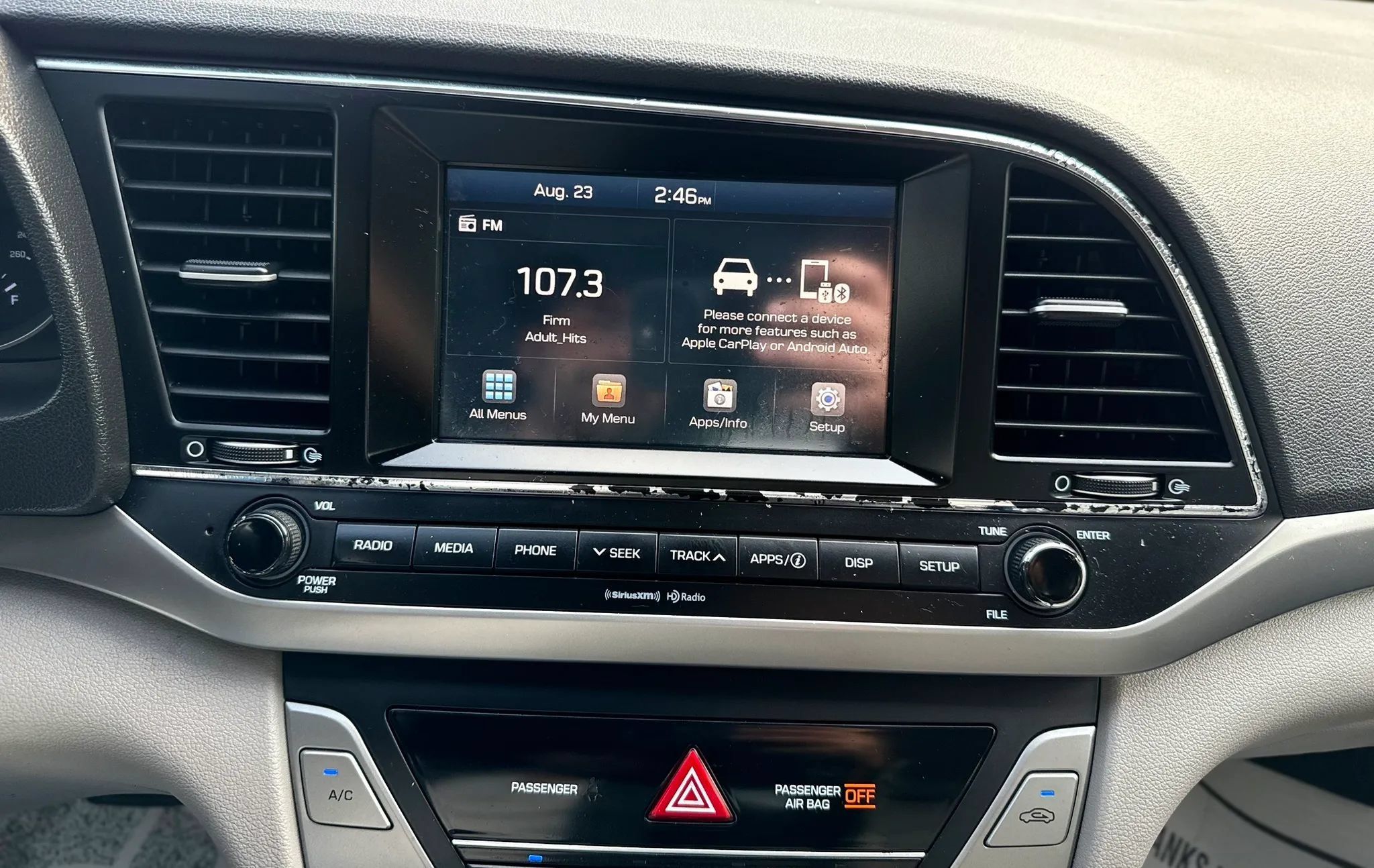 Used 2017 Hyundai Elantra SE FWD image 15
