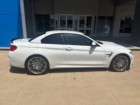 Used 2017 BMW M4 Convertible RWD image 7