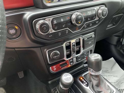 Used 2021 Jeep Wrangler Unlimited Rubicon AWD/4WD image 17