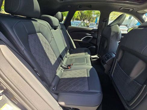 Used 2025 Audi SQ5 Premium Plus AWD/4WD image 12