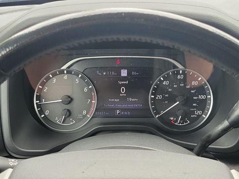 Used 2022 Nissan Titan SV w/ SV Convenience Package RWD image 19