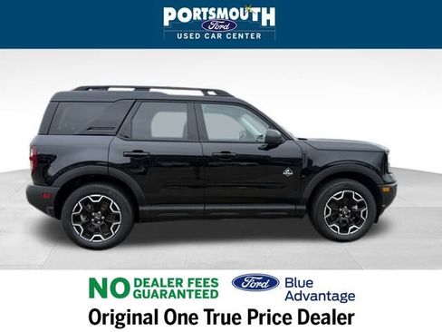 Used 2025 Ford Bronco Sport Outer Banks w/ Outer Banks Tech Package+ image 2