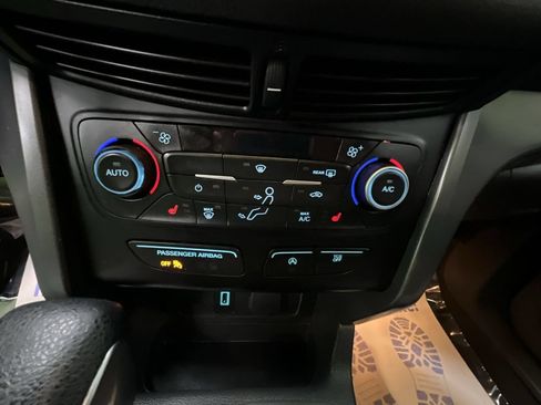 Used 2018 Ford Escape SE w/ Ford Safe & Smart Package FWD image 23