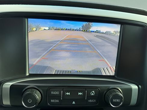 Used 2015 GMC Sierra 1500 SLT w/ SLT Crew Cab Value Package AWD/4WD image 17