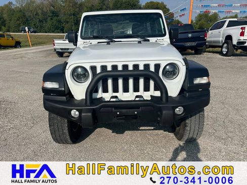 Used 2018 Jeep Wrangler Unlimited Sport image 8