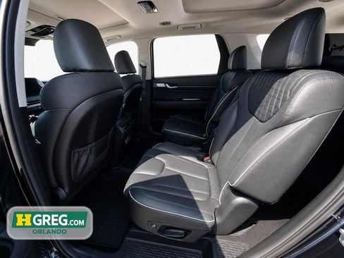 Used 2024 Hyundai Palisade Limited FWD image 13