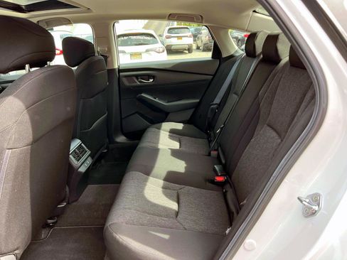 Used 2025 Honda Accord SE image 12
