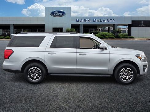 Certified 2024 Ford Expedition Max XLT image 6