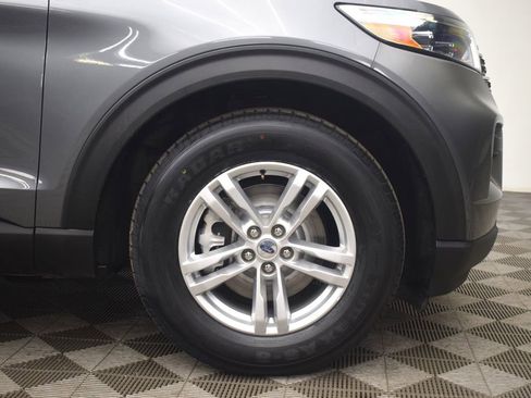 Used 2022 Ford Explorer XLT RWD image 32