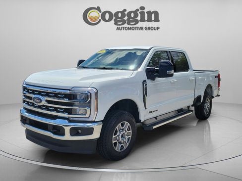 Used 2026 Ford F250 Lariat AWD/4WD image 1