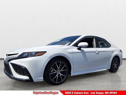 Certified 2024 Toyota Camry SE FWD image 1