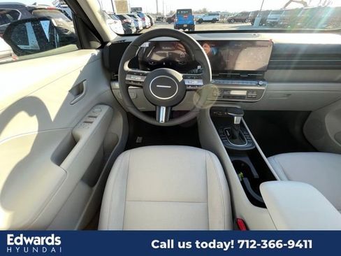 New 2025 Hyundai Kona SEL image 14