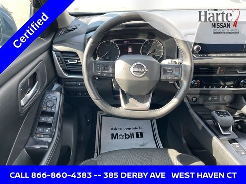 Certified 2025 Nissan Rogue SV AWD/4WD image 32