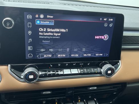 Used 2024 GMC Canyon AT4 w/ Technology Package image 18