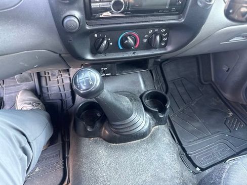 Used 2004 Ford Ranger XLT AWD/4WD image 9
