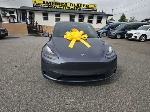 Used 2022 Tesla Model Y Long Range AWD/4WD image 11