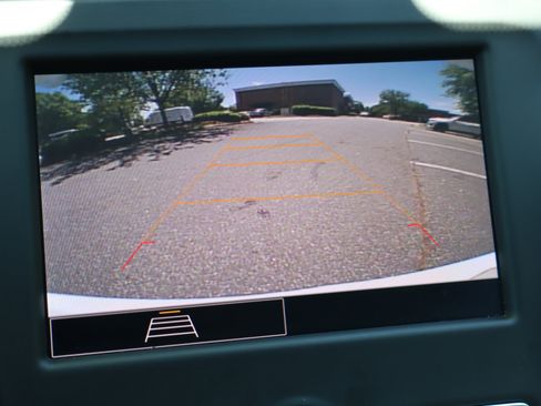 Used 2024 Chevrolet Equinox LS FWD image 28