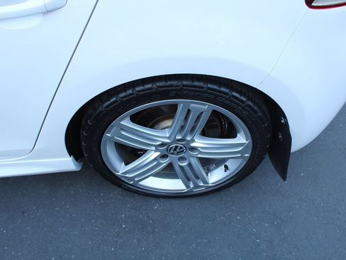 Used 2012 Volkswagen Golf 4-Door AWD/4WD image 14
