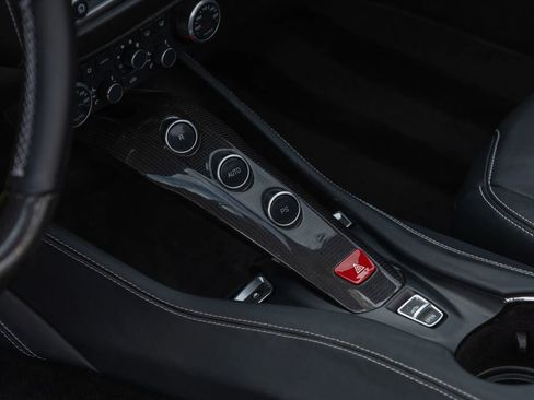 Used 2016 Ferrari California T RWD image 73
