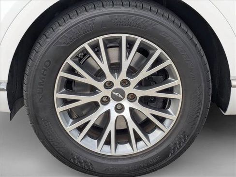 Used 2022 Genesis GV80 2.5T w/ Advanced Package 03 image 24