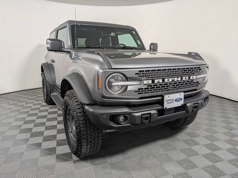 Certified 2025 Ford Bronco Badlands AWD/4WD image 1