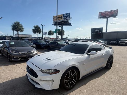 Used 2021 Ford Mustang GT Premium RWD image 7