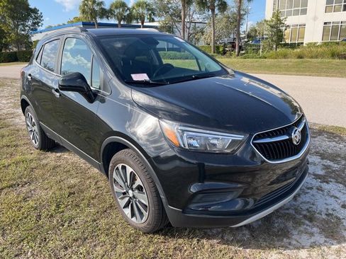 Certified 2022 Buick Encore Preferred w/ Safety Package image 3