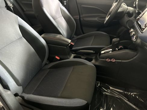 Used 2025 Nissan Versa SV FWD image 26