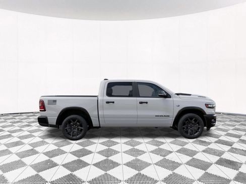 New 2026 RAM 1500 Laramie AWD/4WD image 30
