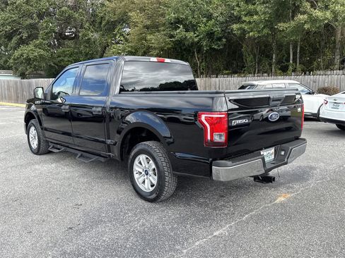 Used 2017 Ford F150 XLT image 3