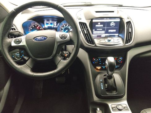 Used 2015 Ford Escape SE w/ Equipment Group 201A AWD/4WD image 22