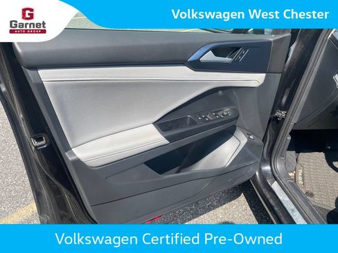 Used 2024 Volkswagen Taos SE AWD/4WD image 11